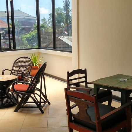 Maxi Hotel Kedonganan Jimbaran Dış mekan fotoğraf