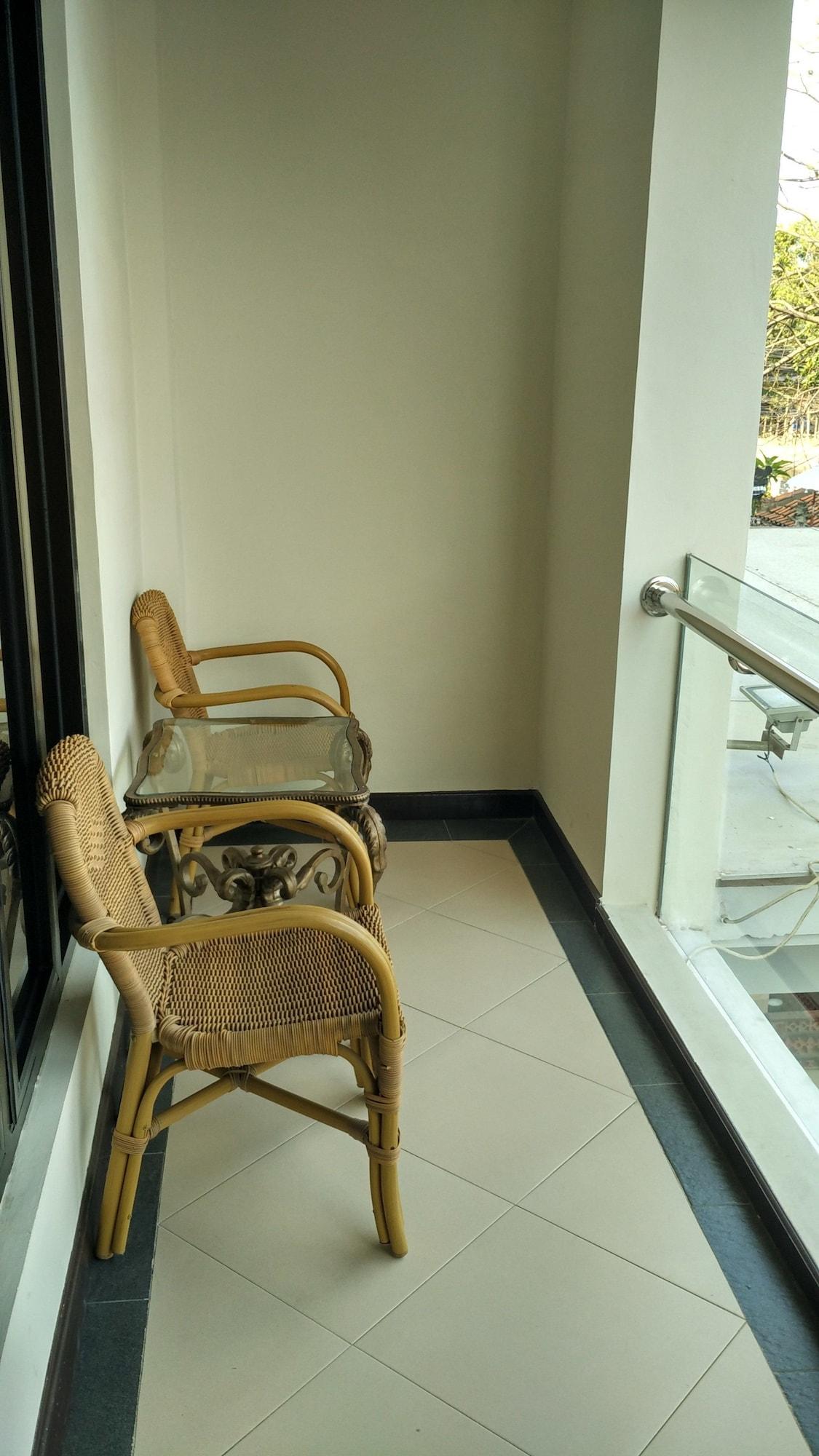 Maxi Hotel Kedonganan Jimbaran Dış mekan fotoğraf