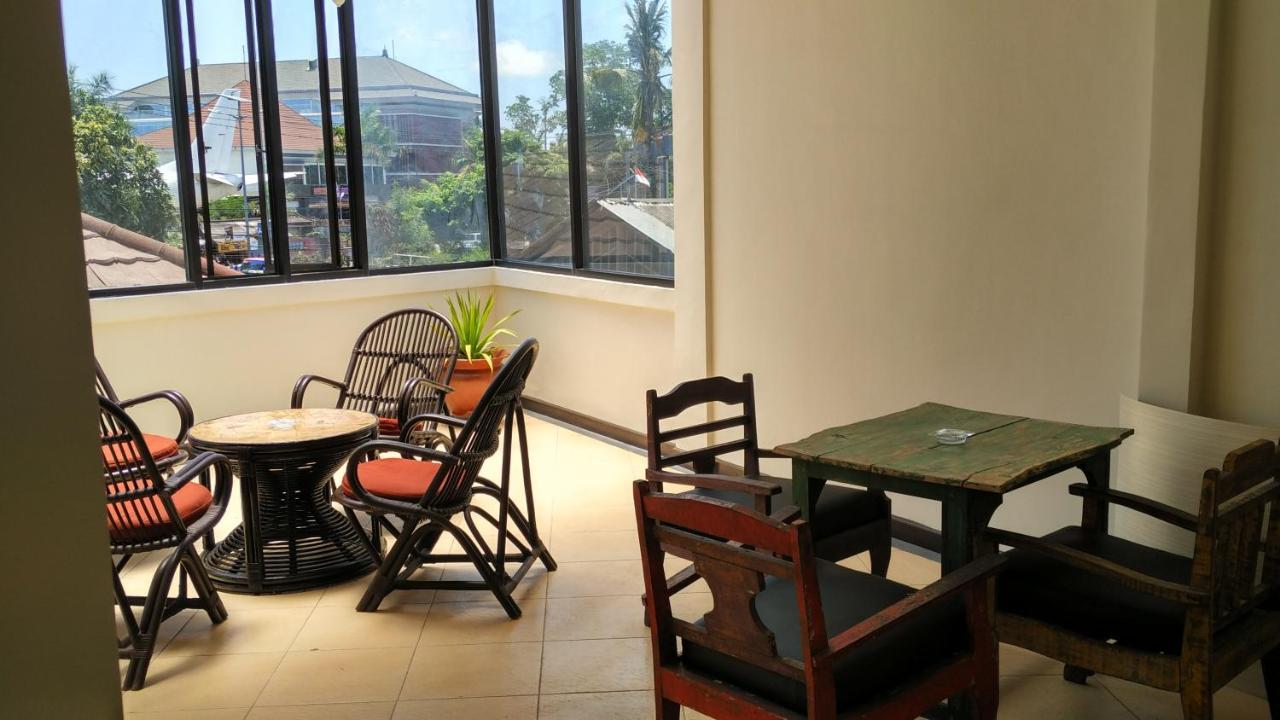 Maxi Hotel Kedonganan Jimbaran Dış mekan fotoğraf